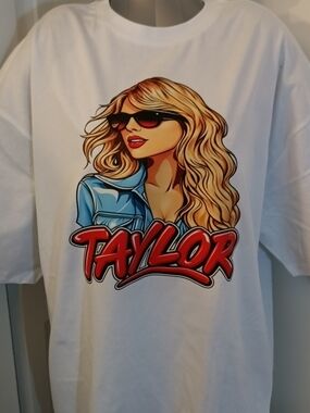 White Graphic Tee - Taylor Swift Pop Art Design NEW M